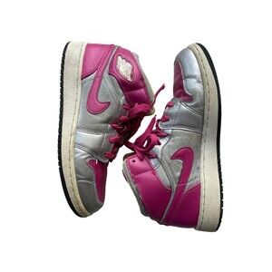 Nike air Jordan 1 Mid GS Metallic Silver/Fusion Pink Girls Size 6Y Basketball